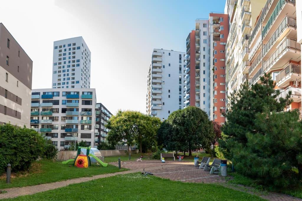 Grape Apartment Bratislava Exteriér fotografie